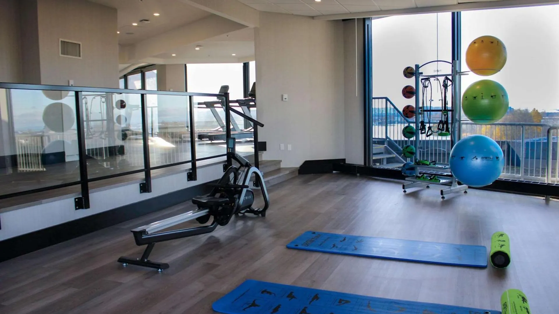 Radisson Blu Vancouver Airport Hotel & Marina Richmond 4*,