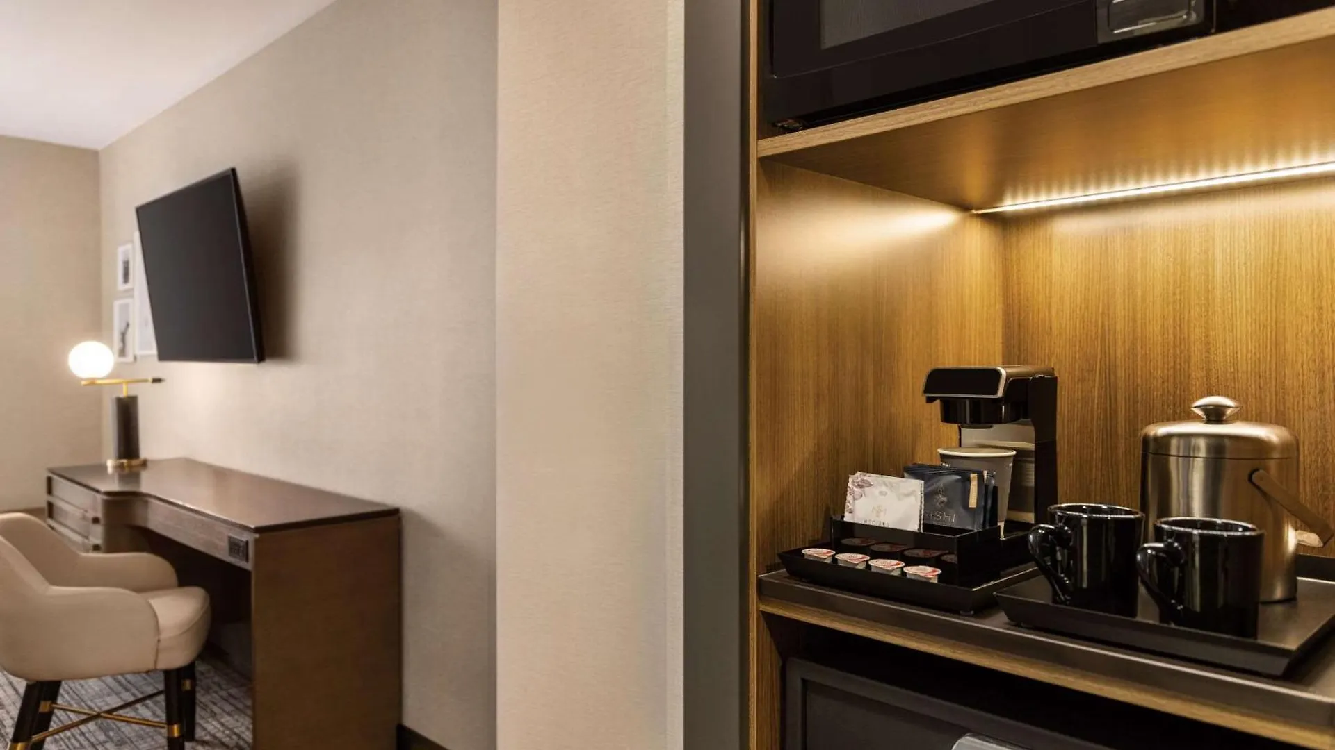 Radisson Blu Vancouver Airport Hotel & Marina Richmond
