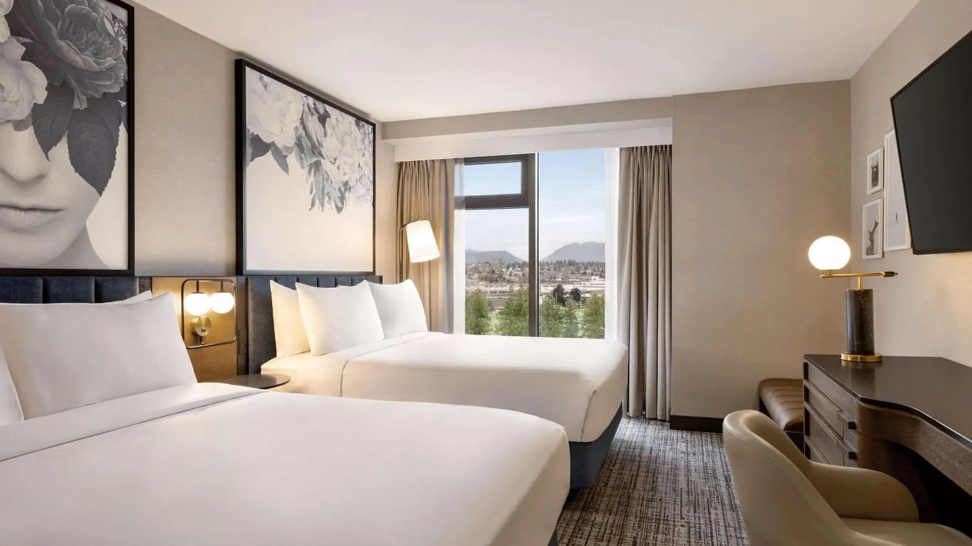 Radisson Blu Vancouver Airport Hotel & Marina Richmond 4*,